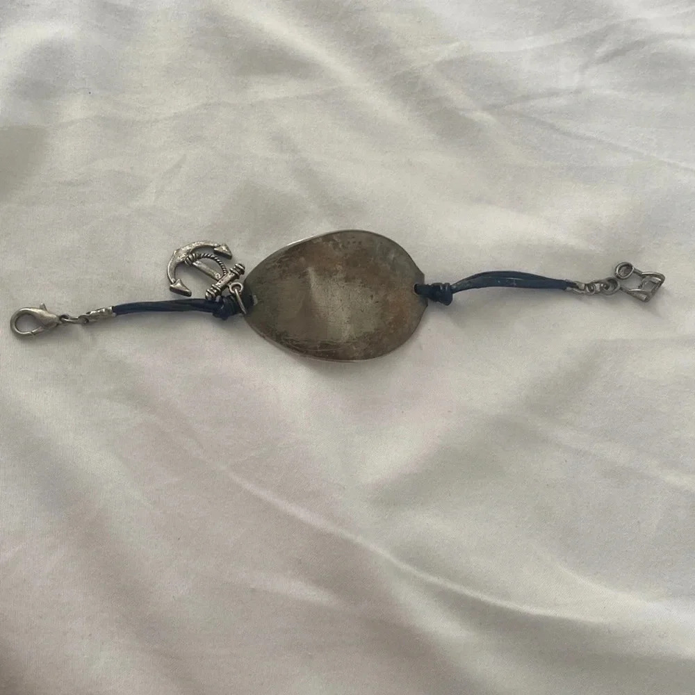 Brush silver bracelet with anchor - Picture 3 of 5